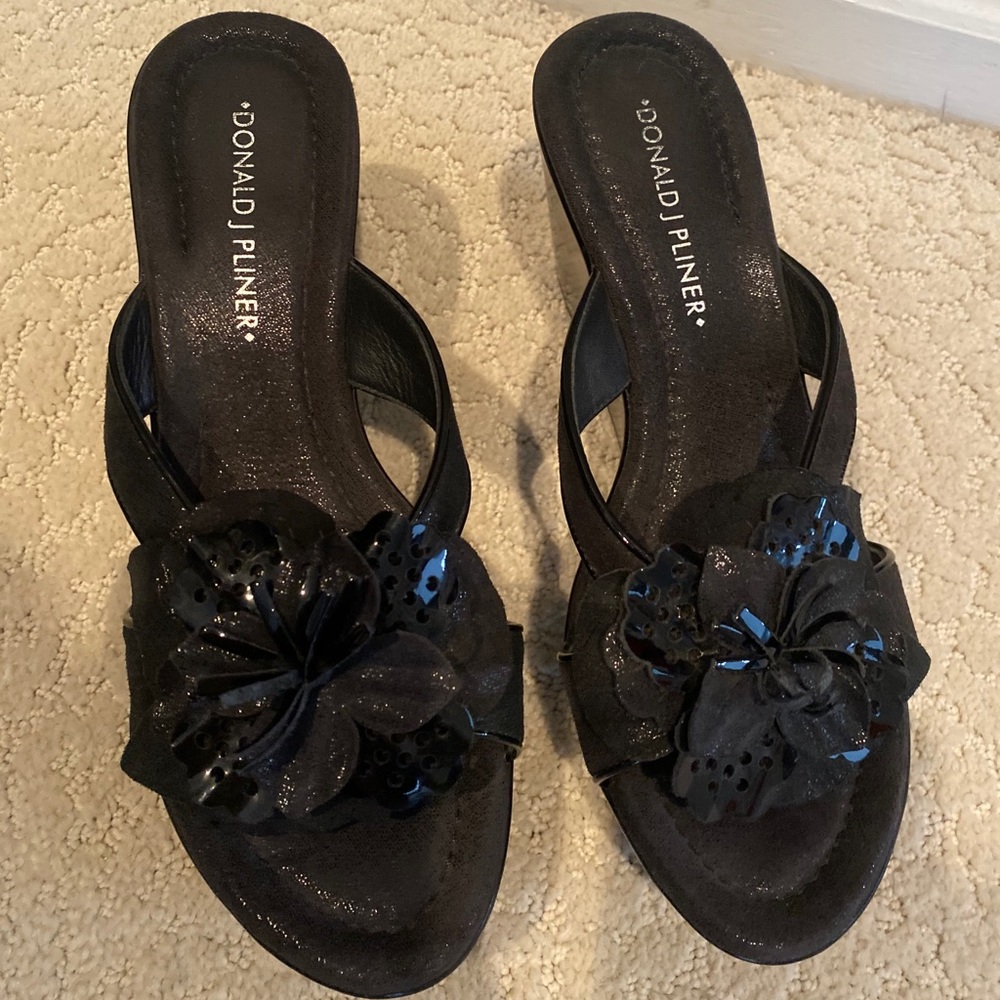 Donald J Pliner Black Slip-on Wedge Sandals Size 6